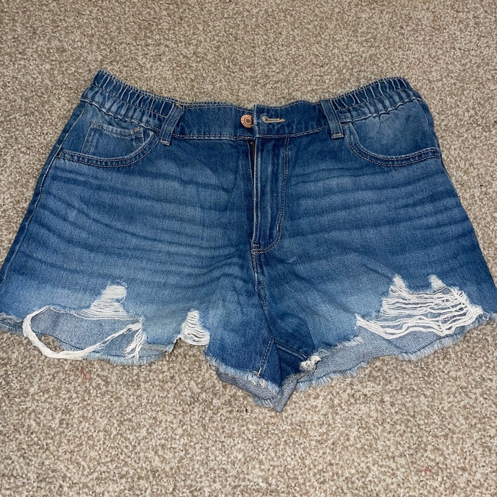 Juniors’ SO high rise paper bag shorts